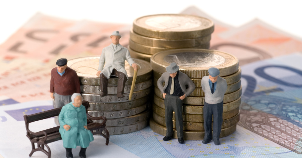 Guvernul a adoptat joi pachetul de solidaritate destinat sprijinirii pensionarilor cu venituri mici și copiilor cu dizabilități