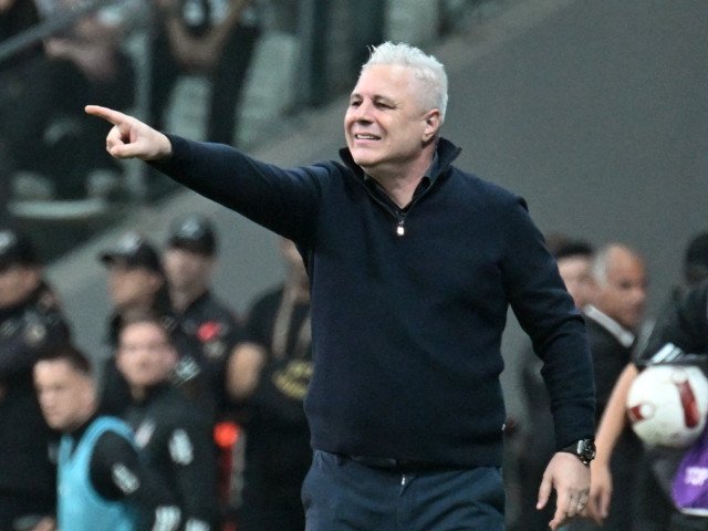 În această săptămână, competițiile din Champions League aduc meciuri interesante în peisajul fotbalului european, cu confruntări ce pot influența în mod decisiv pozițiile în grupe