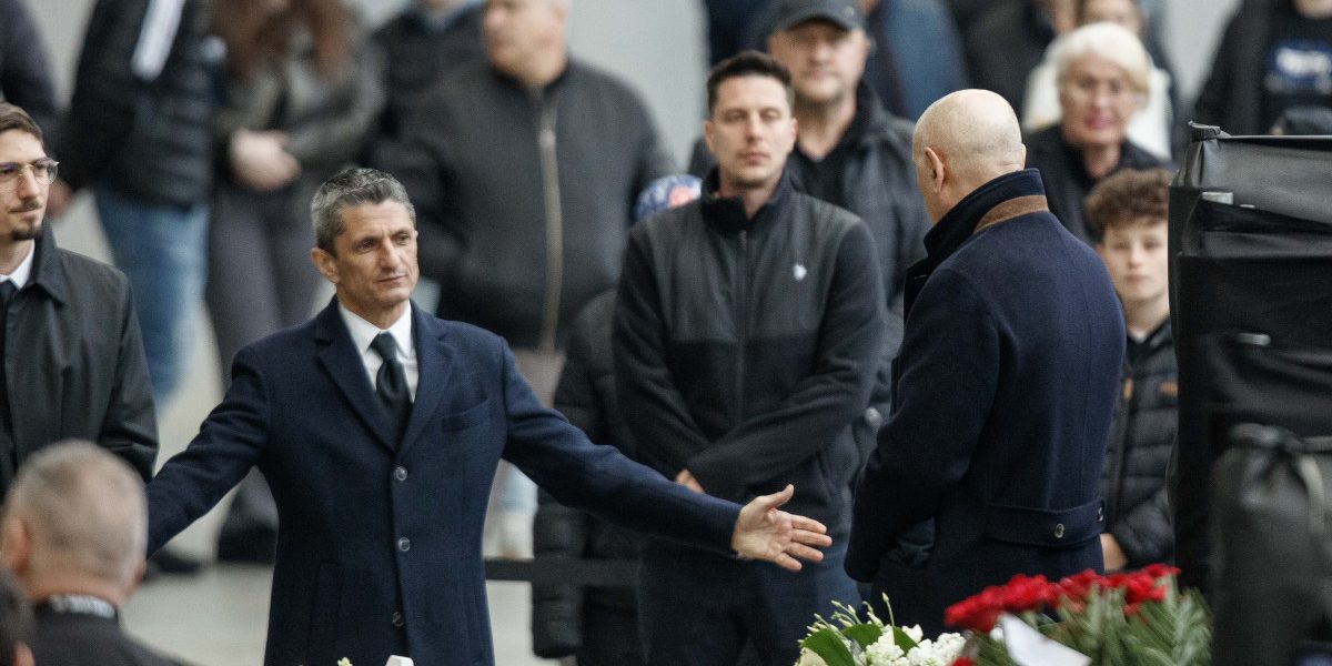 Răzvan Lucescu, mesaj cutremurător la înmormântarea lui Mircea: „A luptat, a învins”