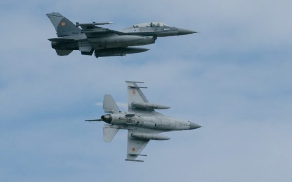 RO-Alert în Tulcea: Avioane F-16 de la Fetești, deasupra județului dimineață