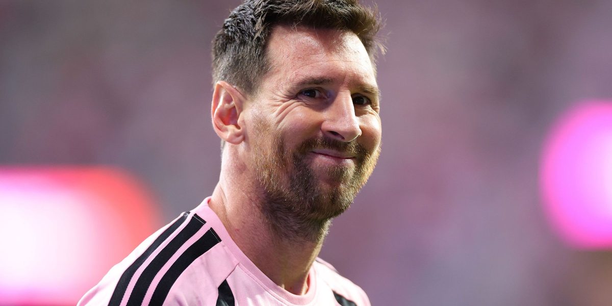 Messi, patron la Cornella! Vedeta argentiniană preia clubul din liga a 5-a