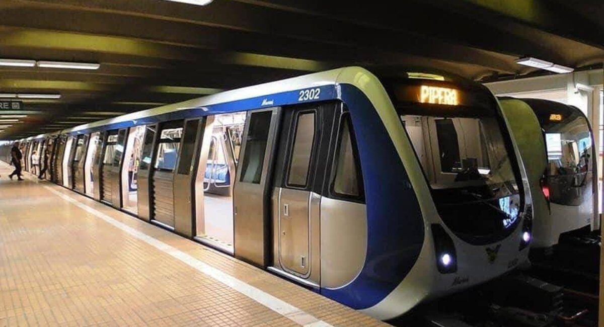 Trenurile de metrou vor circula în noaptea de Înviere, iar CFR va suplimenta trenurile cu plecare din Gara de Nord, în perioada sărbătorilor pascale din 2026, conform anunțurilor făcute de companiile de transport