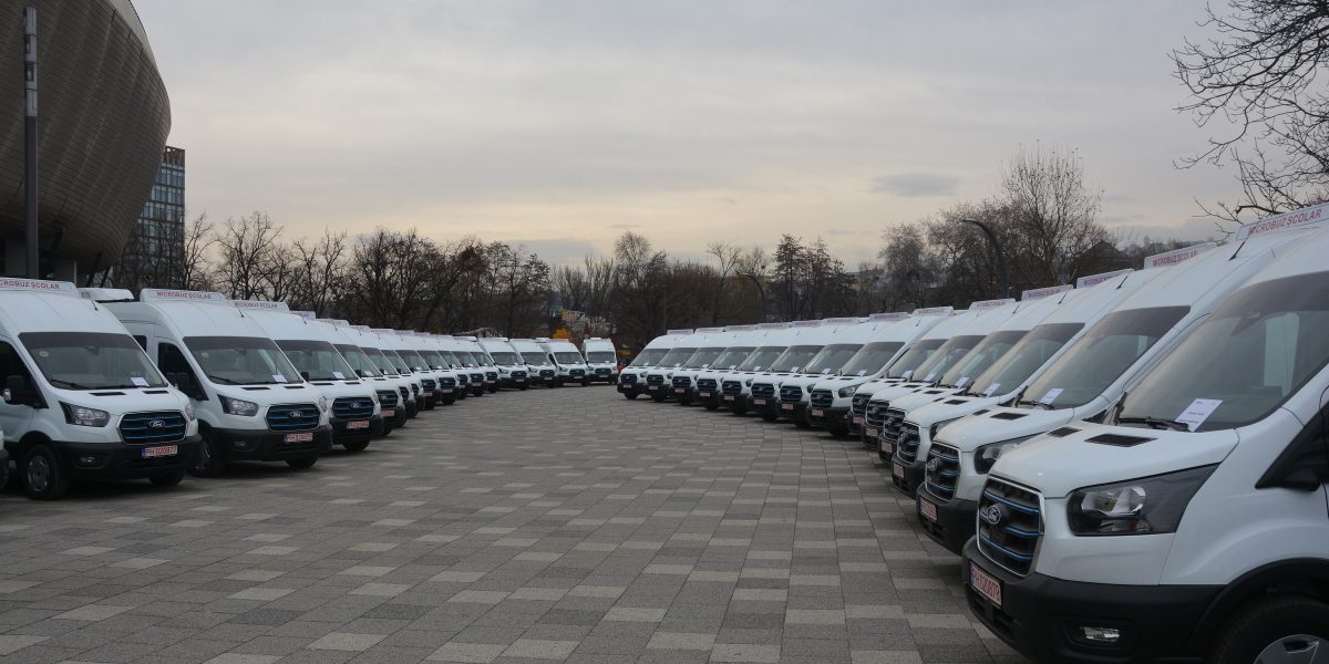 Mihai Dimian tranșează afacerea microbuzelor electrice: Cine e vinovat, plătește!