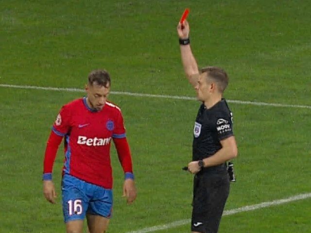 Mihai Lixandru, fotbalistul FCSB, a fost eliminat în meciul cu FC Botoșani și va sta o etapă