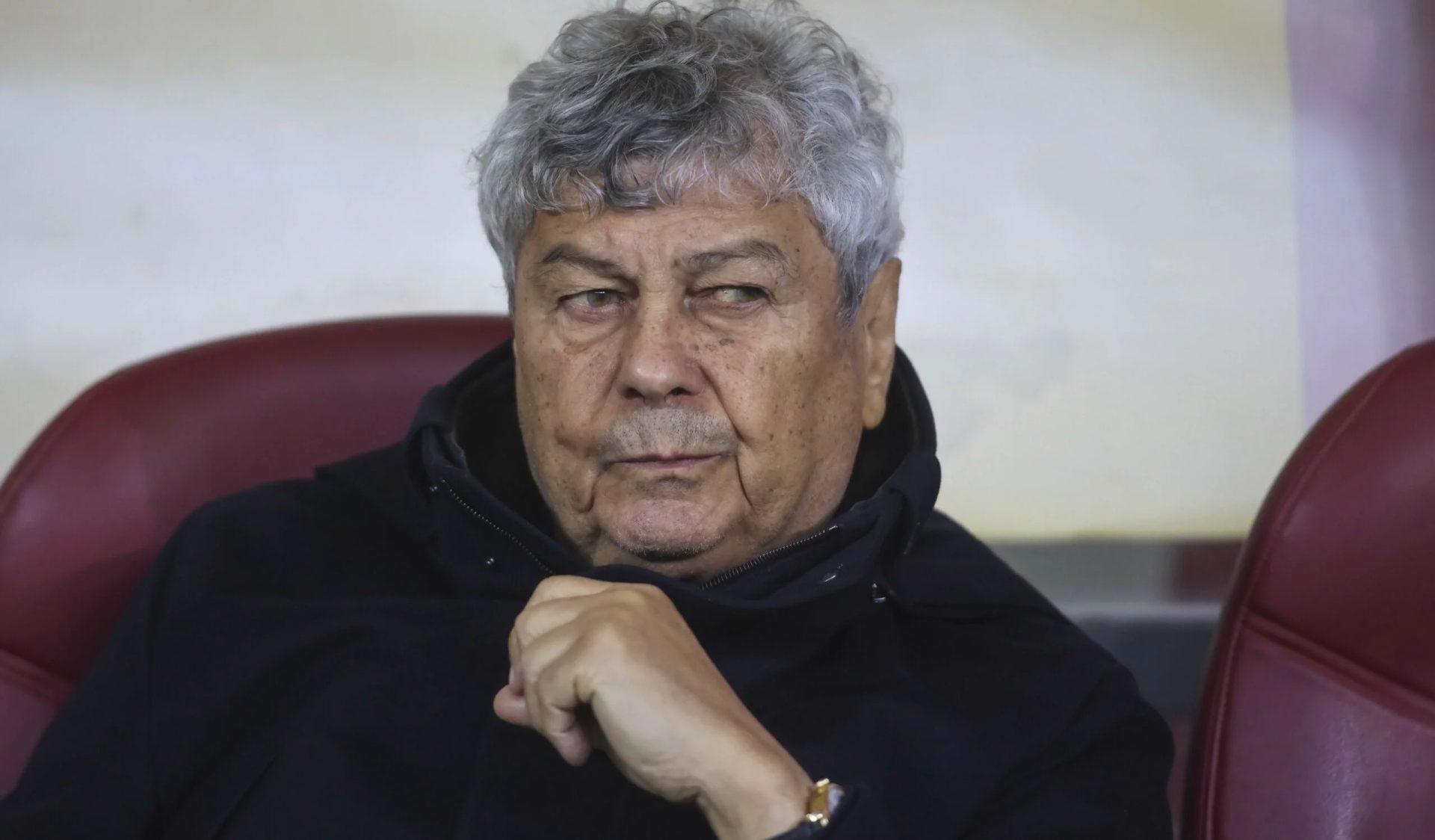 Mircea Lucescu: Mesaj tulburător pe cavou, pregătit de 10 ani. Funeralii cu onoruri militare?