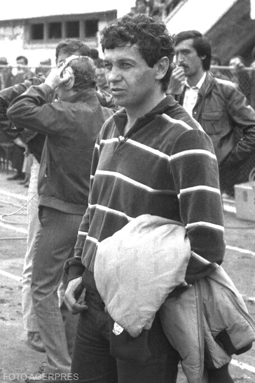 MOMENTE legendare din cariera lui Mircea Lucescu: GALERIE FOTO