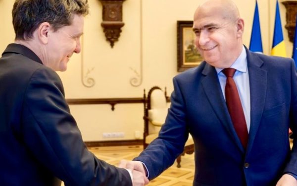 Bolojan, despre Dan: Parteneriat instituțional, NU politic