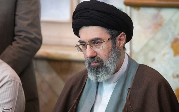 AYATOLLAHUL Khamenei, grav rănit, dar lucid după atac