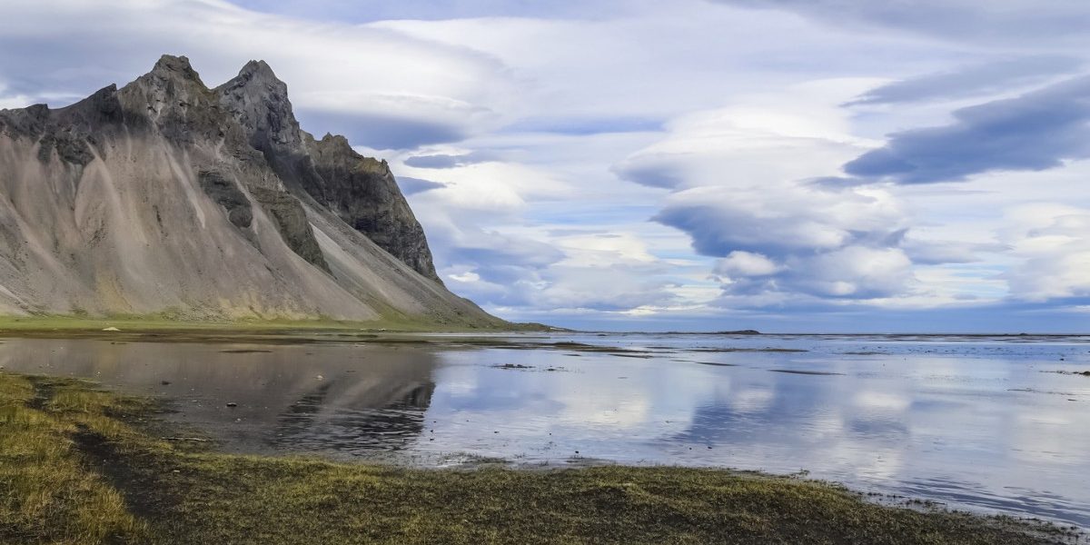 O companie aeriană plătește 43.000€ „fotografului slab” pentru Islanda