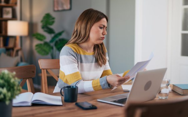 Muncă de acasă: Drepturile angajaților și reguli pentru munca remote