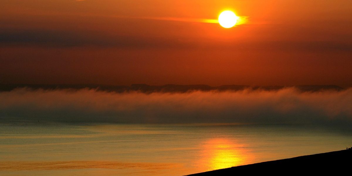 Oceanele lumii au atins luna trecută un nivel de căldură aproape record, un semnal îngrijorător ce indică posibila revenire a fenomenului climatic El Nino