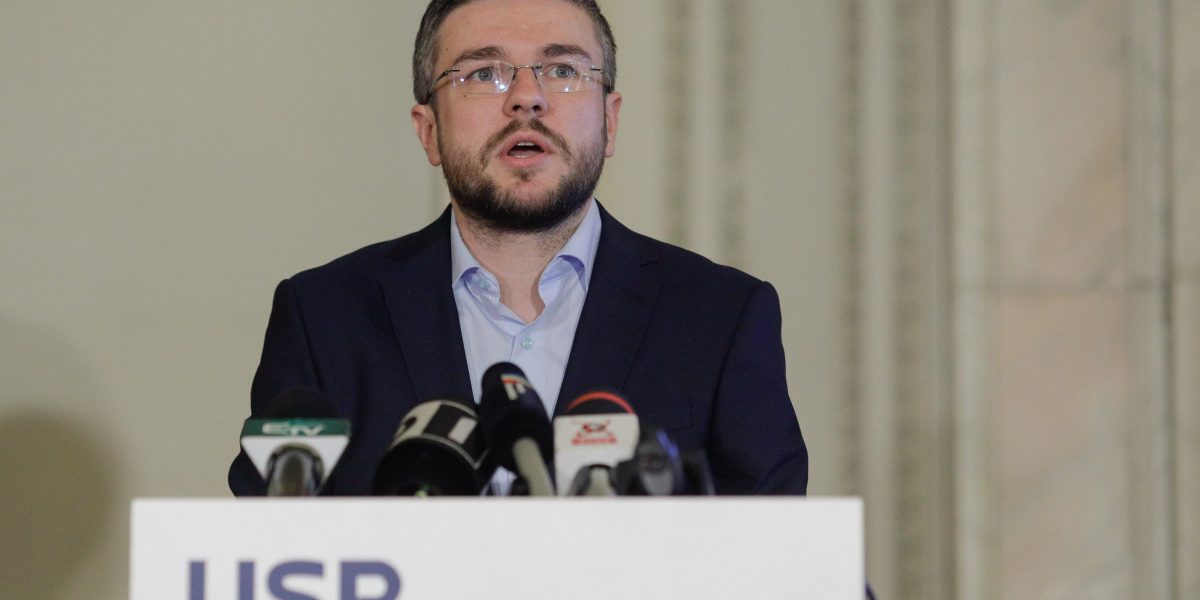 Irineu Darău (USR): Criza din Coaliție nu aduce voturi