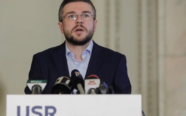 Irineu Darău (USR): Criza din Coaliție nu aduce voturi