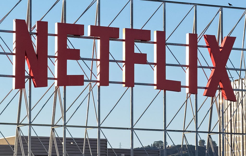 Netflix trebuie să returneze clientilor bani pentru creșterile de prețuri survenite în ultimii ani, decide justiția italiană