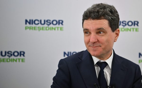 Tichete de 15 lei în toată România: Nicușor Dan a promulgat legea, cine beneficiază