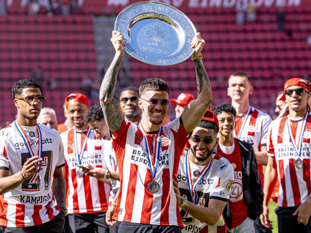 Olandezii îl avertizează pe Dennis Man: Pericolul pândesc după titlu cu PSV