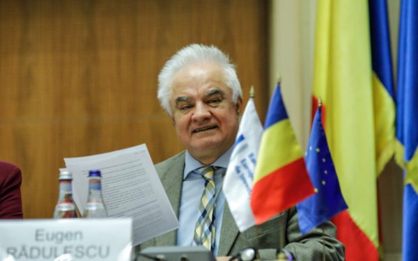 BANI din rezervă, cheltuiți aiurea: Criza din Golf și jaful din România