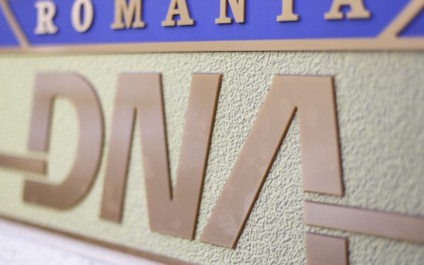 DNA, atac fără precedent: Percheziții masive în CJ-uri, vizat și un lider PSD