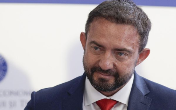 Kerosenul, bomba TAROM: Directorul, despre scumpirea biletelor de vară