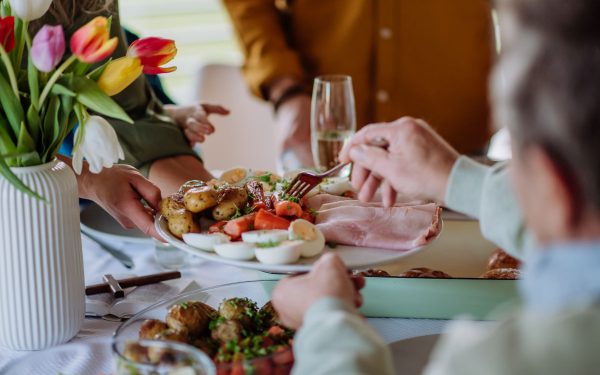 Paște 2024: Tradiții și obiceiuri pentru noroc! Ce nu trebuie să ratezi în prima zi