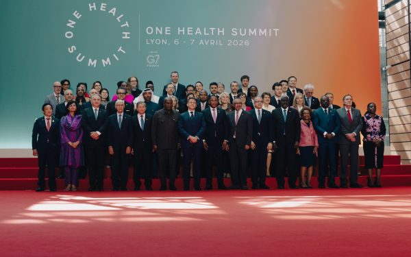 Comisia alocă 796,5 milioane euro pentru sănătatea globală, cu accent pe Fondul Global