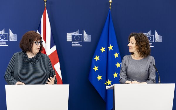 UE și UK: Acord istoric pentru revenirea Marii Britanii în Erasmus+ din 2027