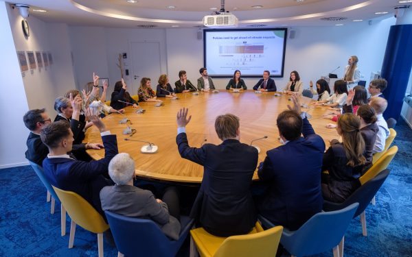 Comisia Europeană, plan de ajutor: Sectoarele afectate de criza din Orientul Mijlociu