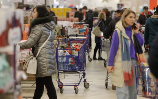 Magazine închise de Paște 2026: DOAR o singură zi cu cumpărături! Detalii