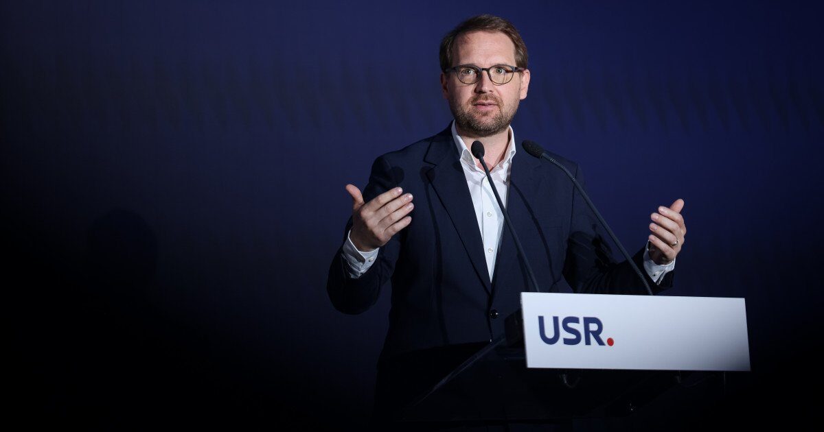 Ungaria, felicitată de USR: „Bine ai revenit acasă”, după alegeri