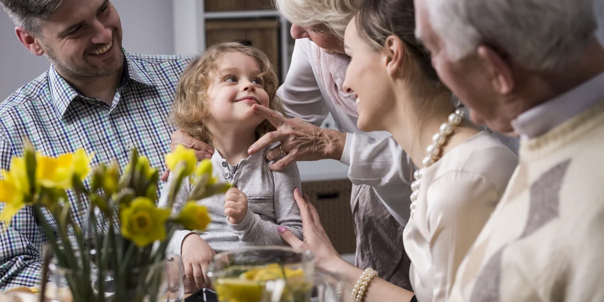 Ghidul Părinților: Ce alimente de Paște pot pune în pericol copiii