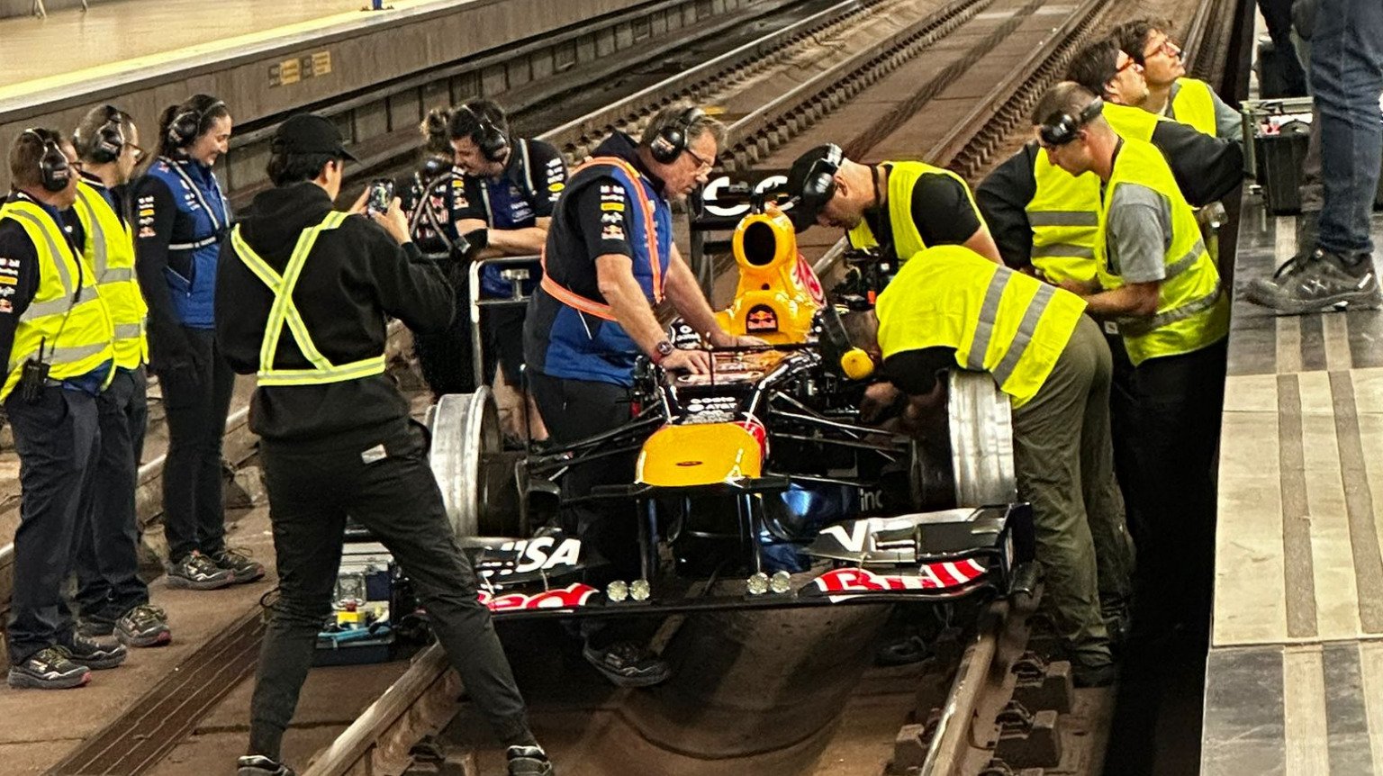 Red Bull, pe șine în F1: Verstappen visează la podium