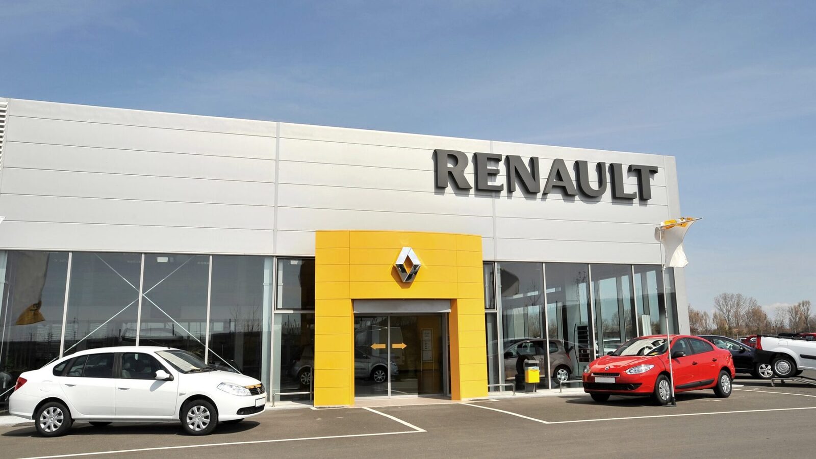 Renault, restructurare masivă: Până la 2.400 de posturi eliminate