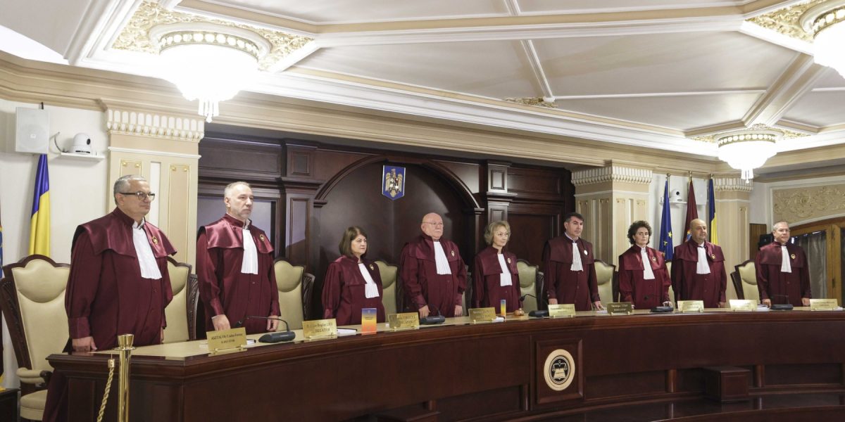 Tănăsescu (CCR): Nu există fractură. Nici presiuni politice