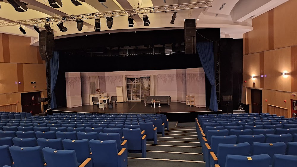 Afacerea Gloria: Sectorul 3, chirie uriașă pentru o clădire reabilitată