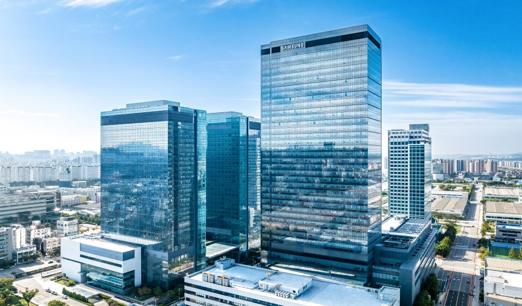 Samsung strălucește: Profituri record grație memoriilor