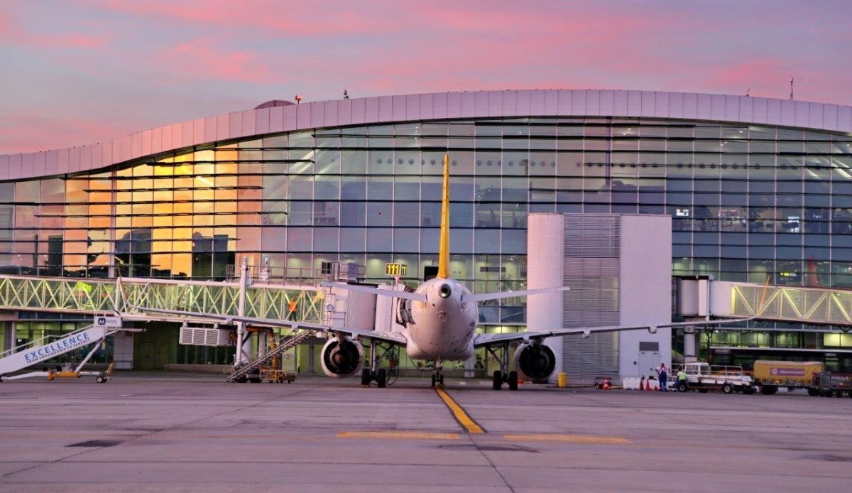 Aeroportul Internațional „Henri Coandă” din Otopeni se pregătește să devină un punct de referință pentru mobilitatea sustenabilă din România