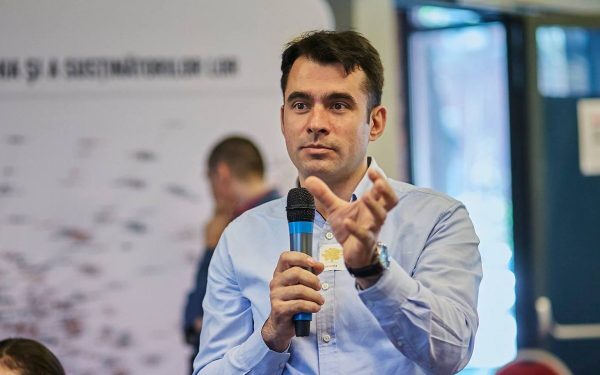 Lider USR, despre PSD: Să se ia de mână cu AUR și să vină la guvernare!