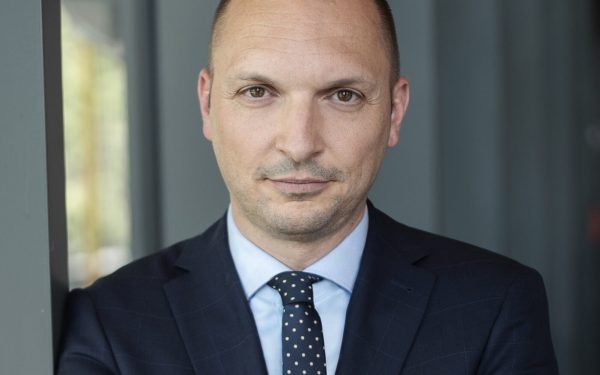 SIGNAL IDUNA accelerează transformarea: creștere spectaculoasă în România până în 2025