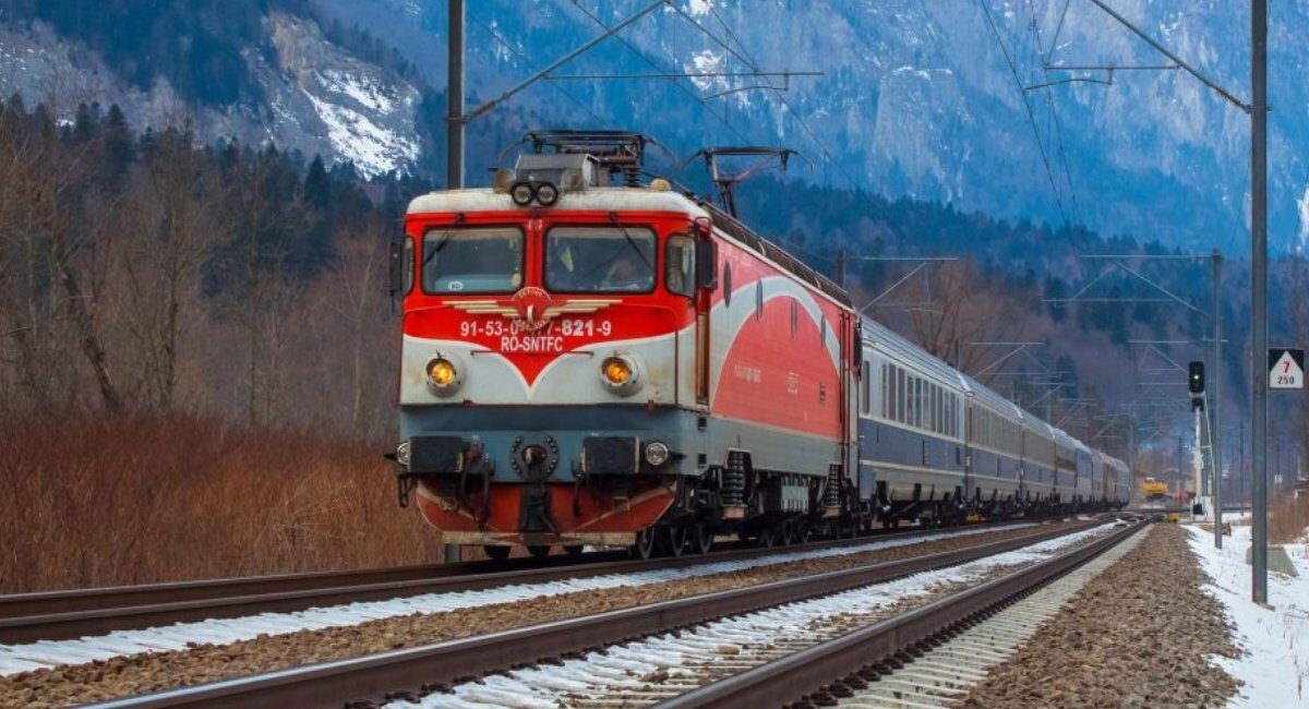 Ruta București – Brașov va fi parcursă mai rapid datorită tunelului Predeal, un proiect care promite să revoluționeze transportul feroviar între cele două orașe