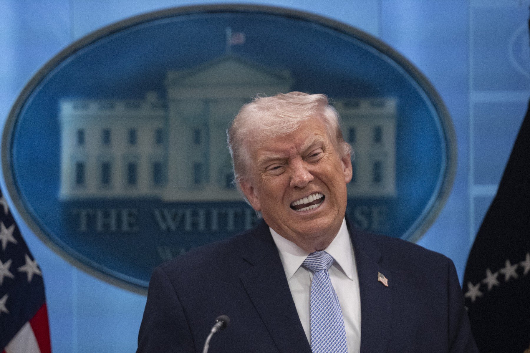 Președintele american Donald Trump a declarat marți că Statele Unite ale Americii se află în „negocieri aprinse” cu Iranul, pe fondul tensiunilor crescute legate de conflictul din Orientul Mijlociu