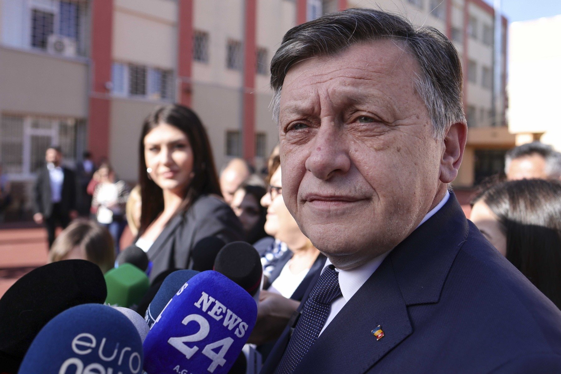 Crin Antonescu reacționează la dezvăluirile despre scenariul orchestrate de liberali în întâlnirea dintre Nicușor Dan, Victor Ponta și Florian Coldea