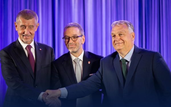 Premierul Cehiei, susținere de ultimă oră pentru Viktor Orban