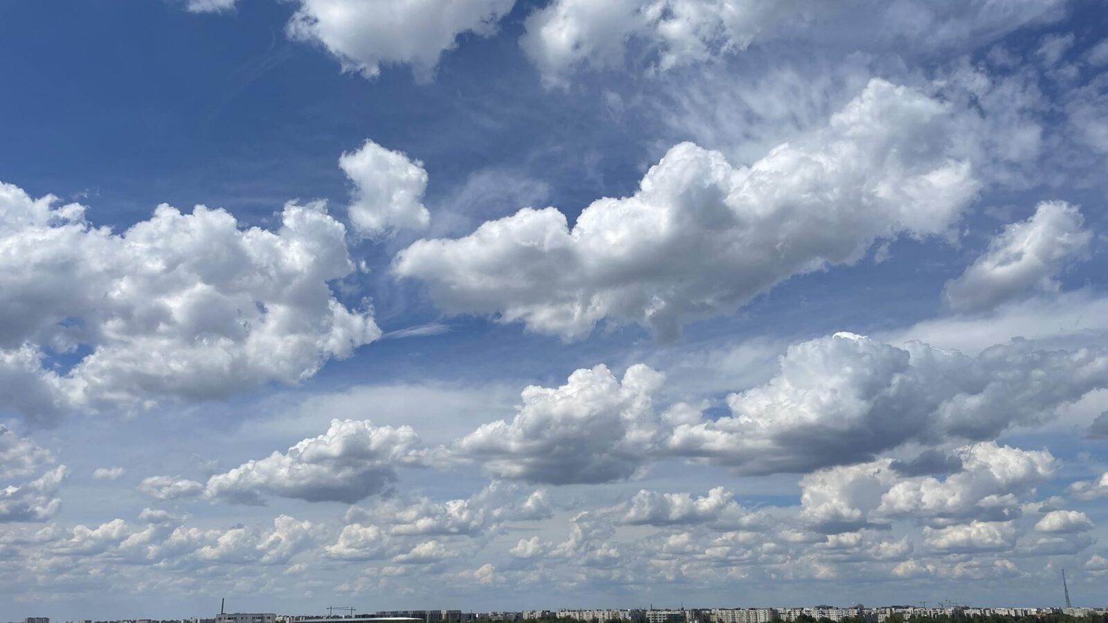 București: ANM anunță vreme caldă, cu temperaturi în creștere, în perioada 13-17 aprilie