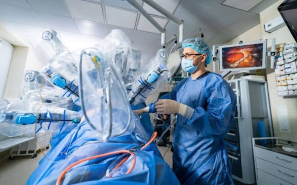 Sfaturi medicale AI: Peste 50% din recomandări, cu probleme grave