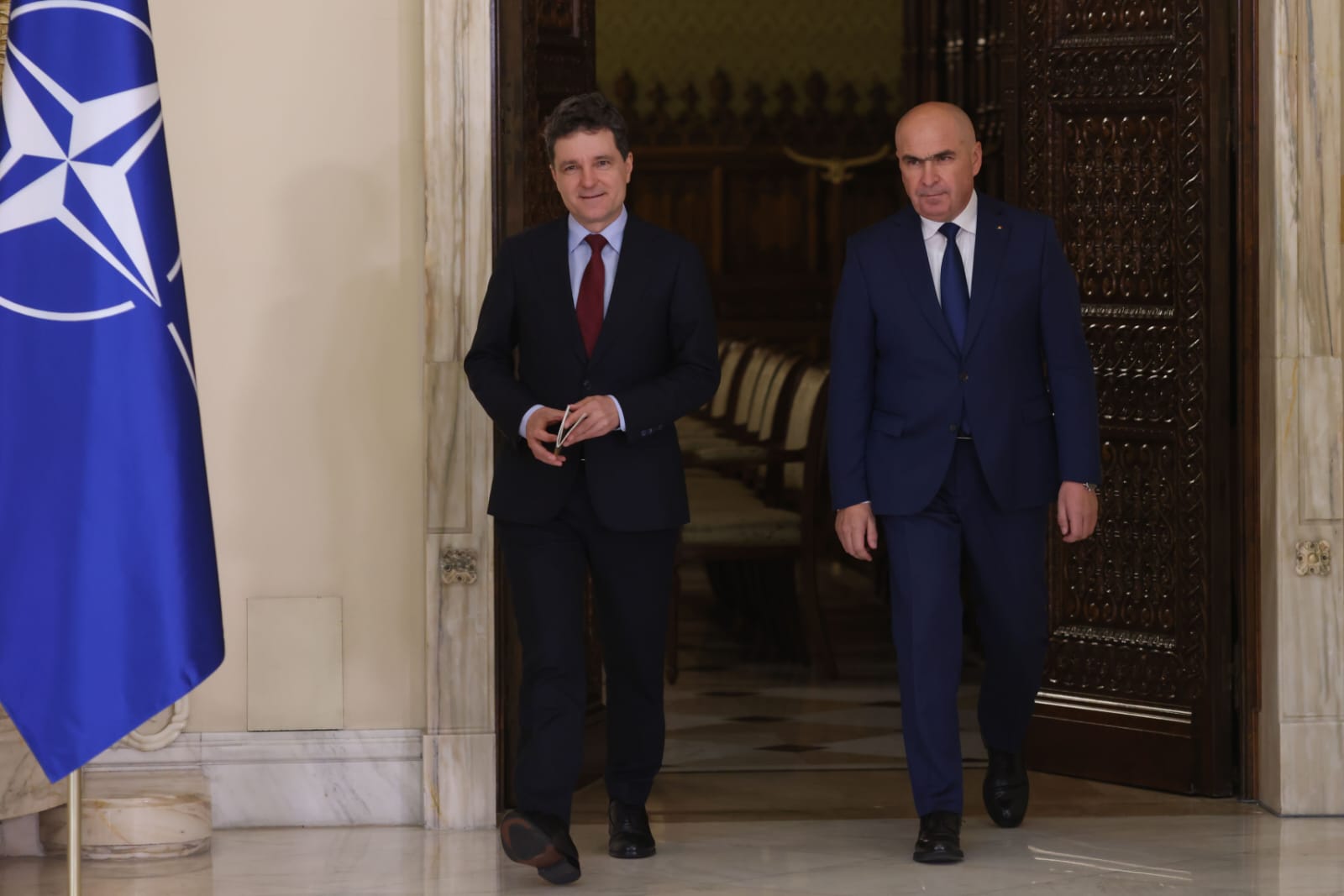 Președintele Nicușor Dan are programată o întâlnire cu oficiali de top pentru a discuta despre securitatea aprovizionării cu țiței și combustibili Astăzi, la ora 14.00, la sediul Administrației Prezidențiale, președintele Nicușor Dan va purta discuții cu prim-ministrul Ilie Bolojan, ministrul Energiei, Bogdan Ivan, ministrul Transporturilor și Infrastructurii, Ciprian Șerban, precum și reprezentanți ai companiilor Petrom și Rompetrol