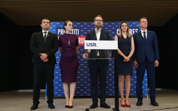 Fritz (USR): „Șoc” pentru cei cu „ceasuri scumpe”, după sprijinul pentru Bolojan și miniștrii reformați