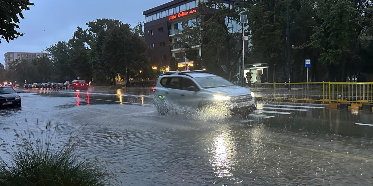 METEO: Vremea se schimbă la mijlocul lui aprilie! Ploi frecvente spre final