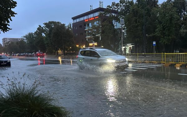 METEO: Vremea se schimbă la mijlocul lui aprilie! Ploi frecvente spre final