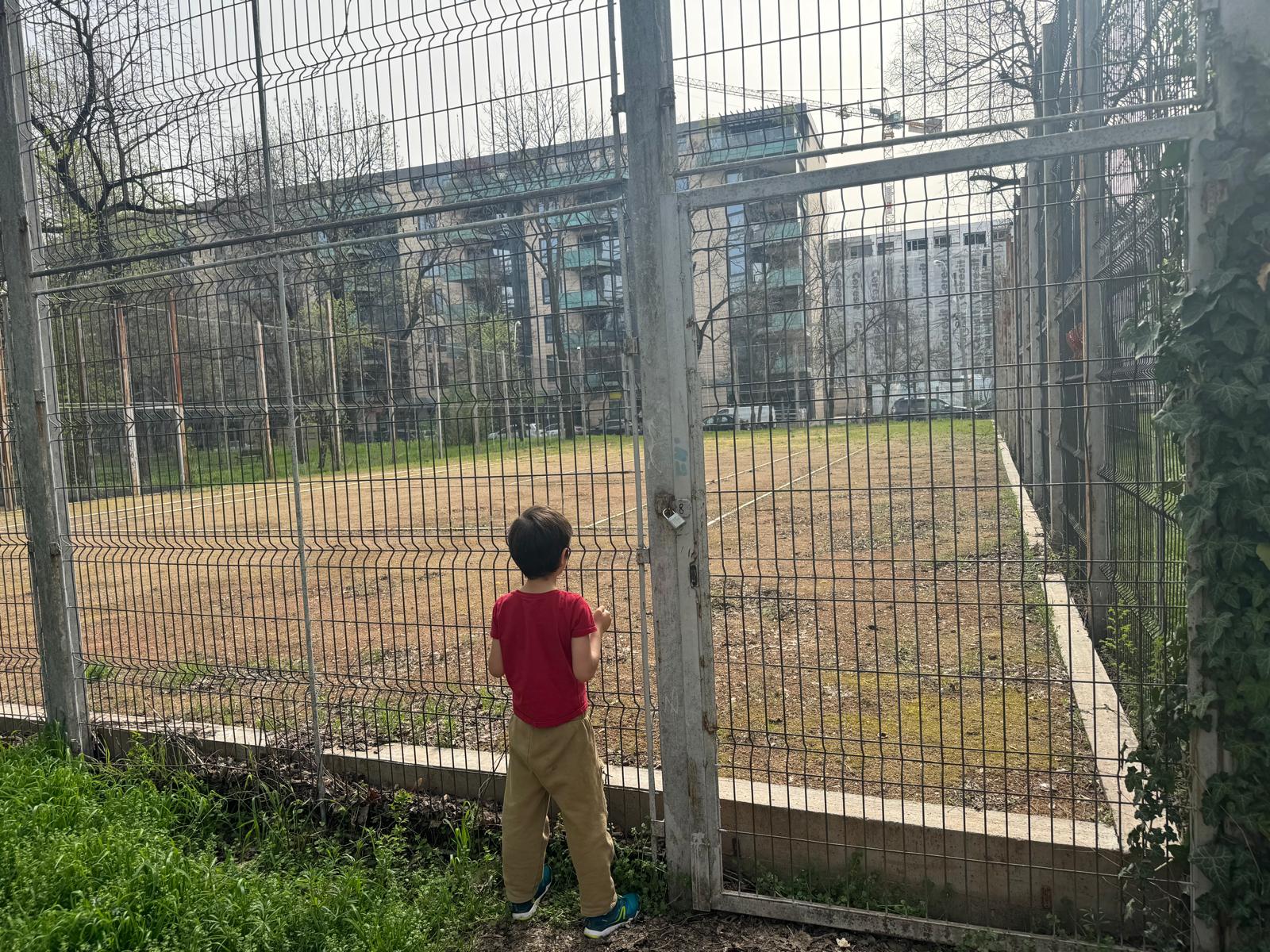 Aproape 1.000 de bucureșteni din zona Domenii–Grivița–Chibrit au semnat o petiție online urgentă, solicitând intervenții imediate pentru salvarea Bazei Sportive Cireșarii