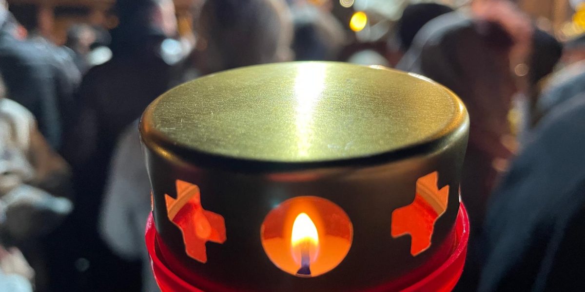 Înviere cu drujbă: Biserica de lemn și tăierea copacilor, un contrast amar